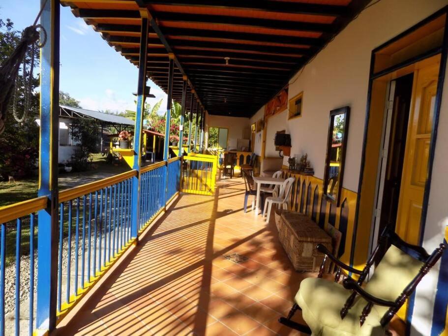 Casa Finca Villa Luz A 800 Mts Del Parque Del Cafe Montenegro Exteriér fotografie