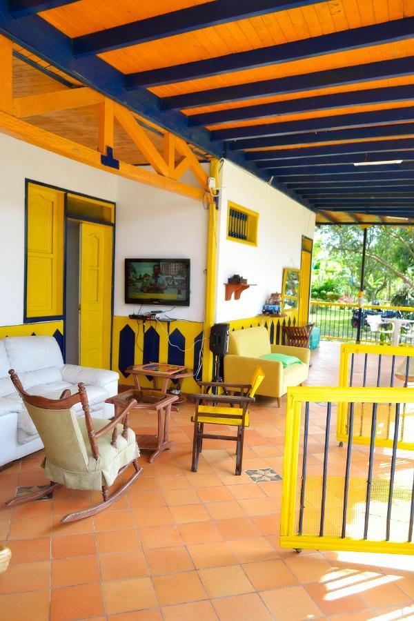 Casa Finca Villa Luz A 800 Mts Del Parque Del Cafe Montenegro Exteriér fotografie