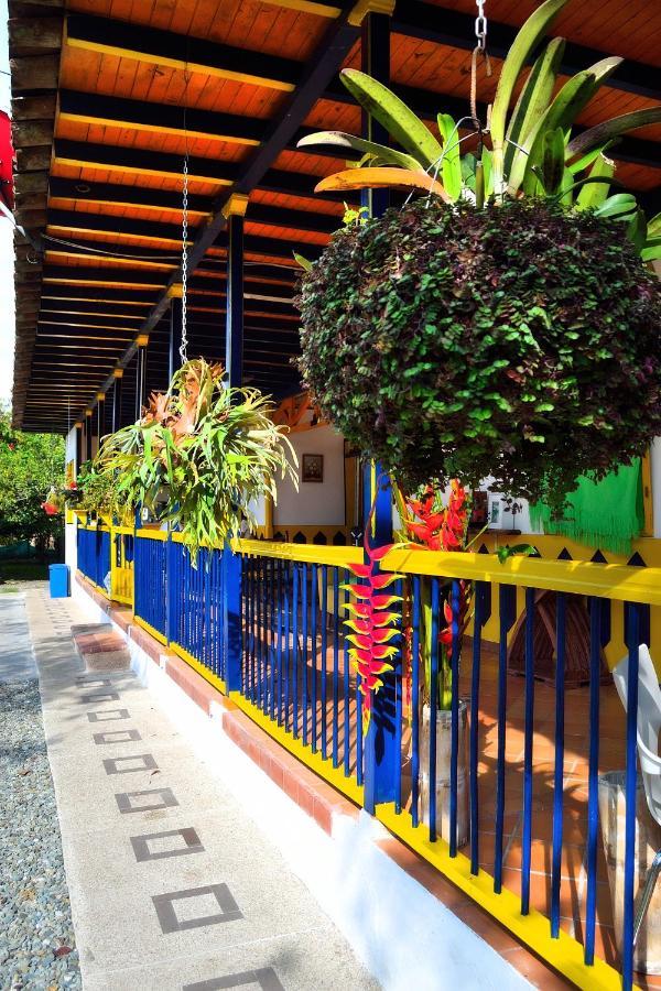 Casa Finca Villa Luz A 800 Mts Del Parque Del Cafe Montenegro Exteriér fotografie